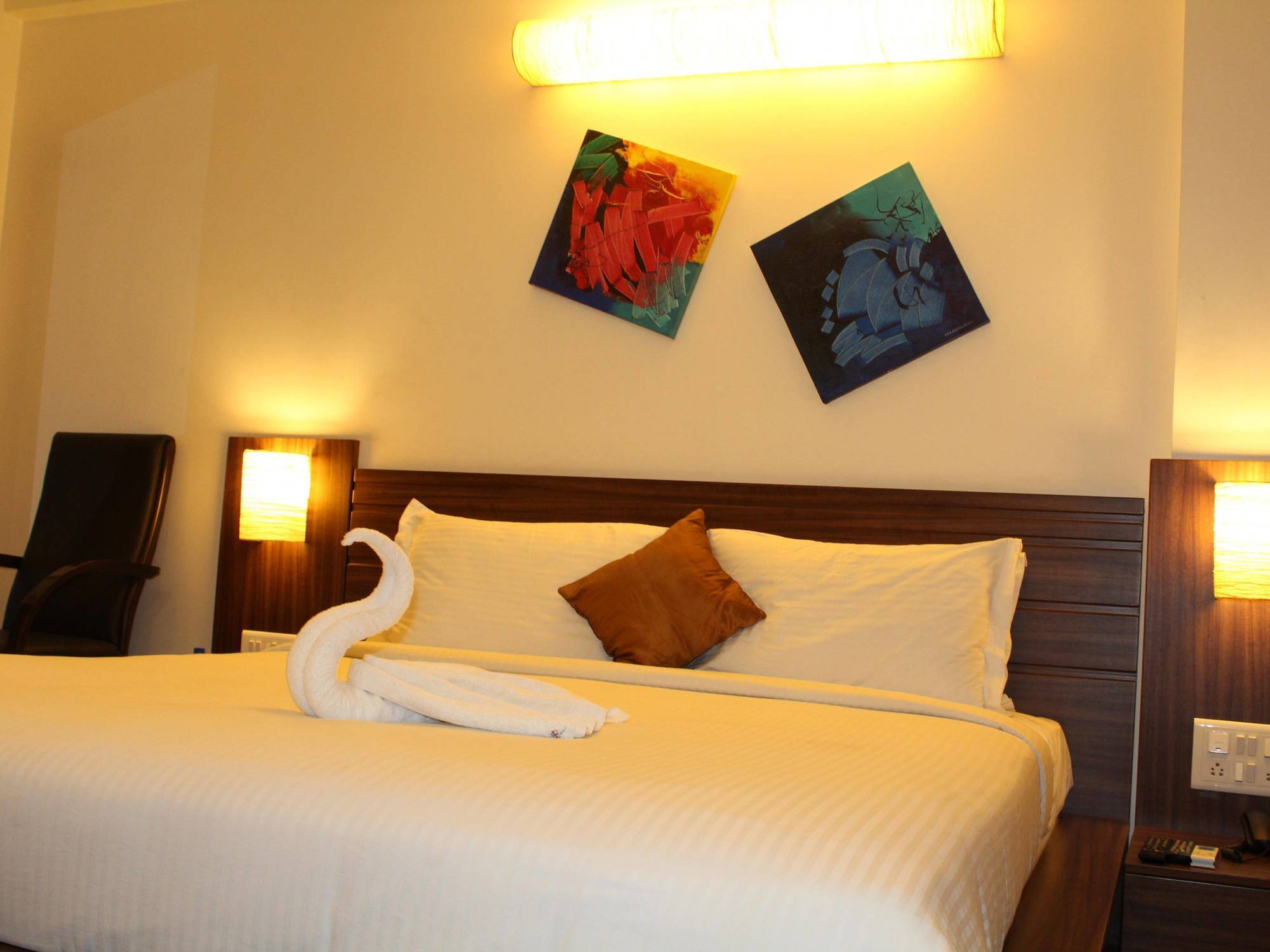 Capital O 14972 Hotel Ekaa Bangalore Dış mekan fotoğraf